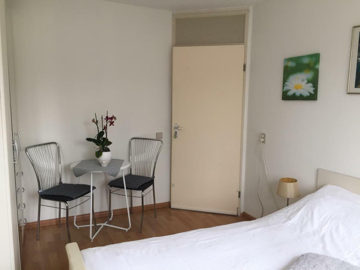 Room In Oss Exterior photo